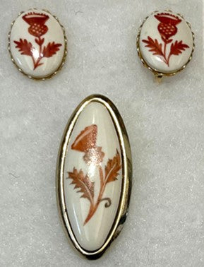 Brooch& Earrings - Gold PLated/Porcelain