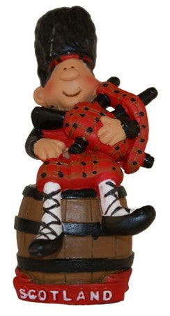 Piper/Whisky Barrel Figurine